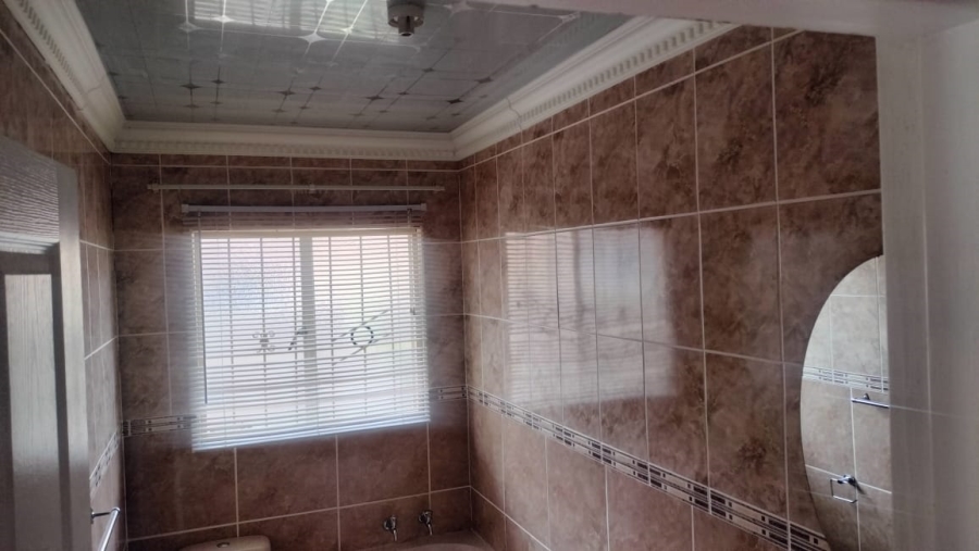 4 Bedroom Property for Sale in Mandela View Free State